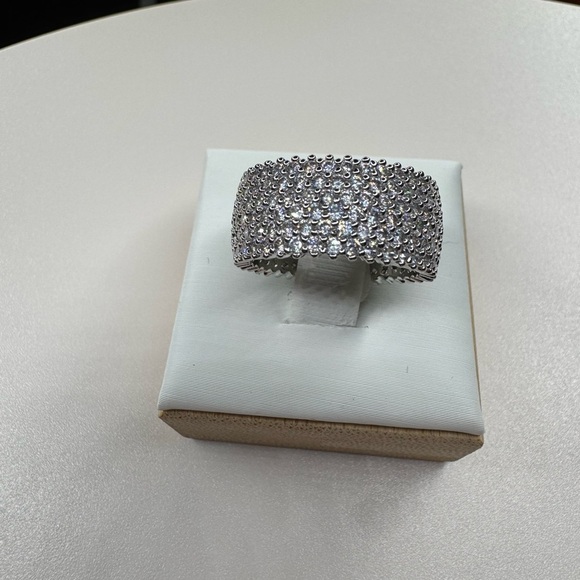 Stone Paved Band (Silver) - Picture 2 of 2